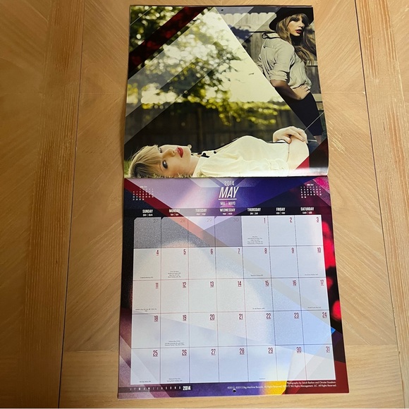 TAYLOR SWIFT 2014 Wall Calendar - Picture 8 of 15